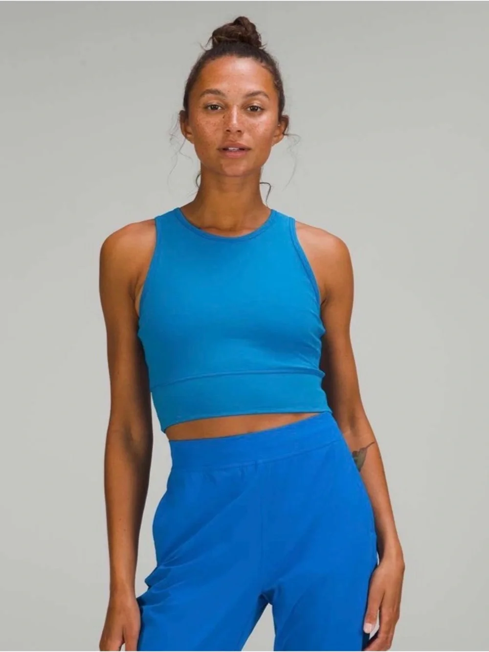 Lululemon Mesh-Back Training Cropped Tank Top
Poolside - Picture 3 of 5